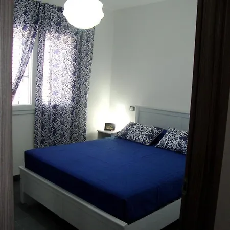 Villa Picturesque In With Sea View And Garden