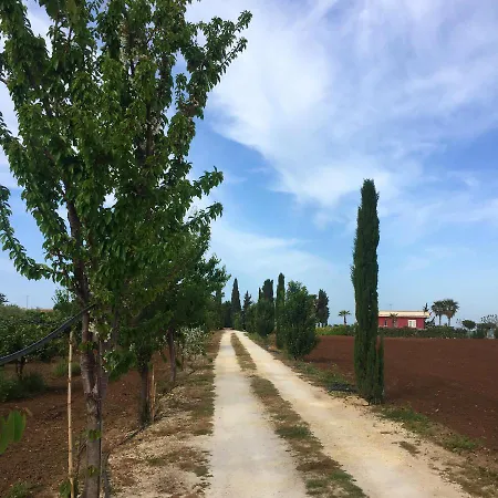 Picturesque In With Sea View And Garden Villa *